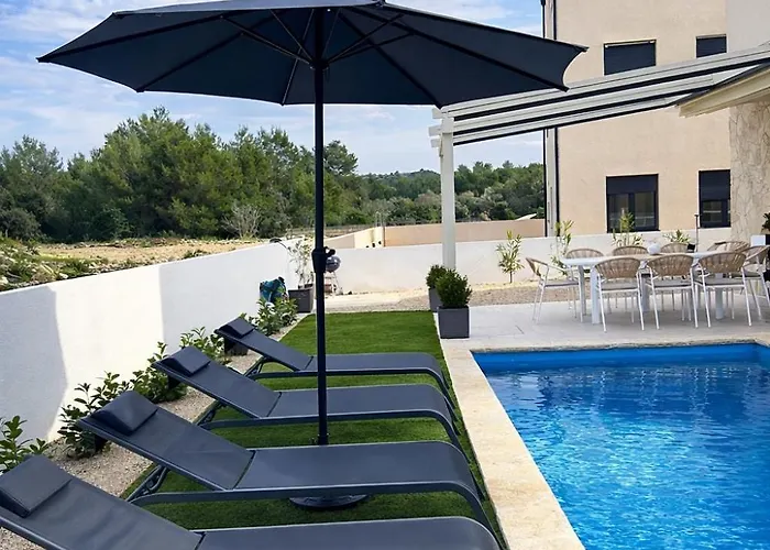 M&m ברודאריצה